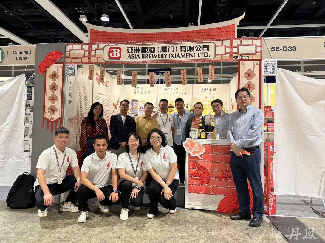 免费看片在线观看网站酒亮相香港美食展，香飄國際舞台